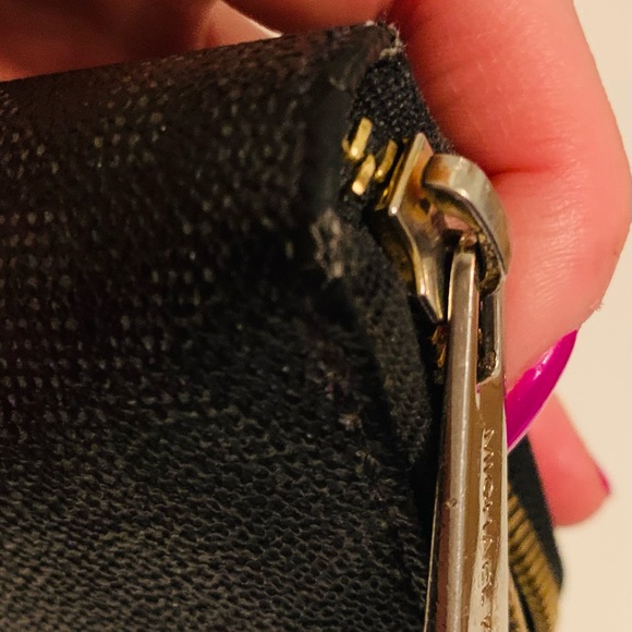MK wallet 2 for 20$🖤 - Picture 6 of 8